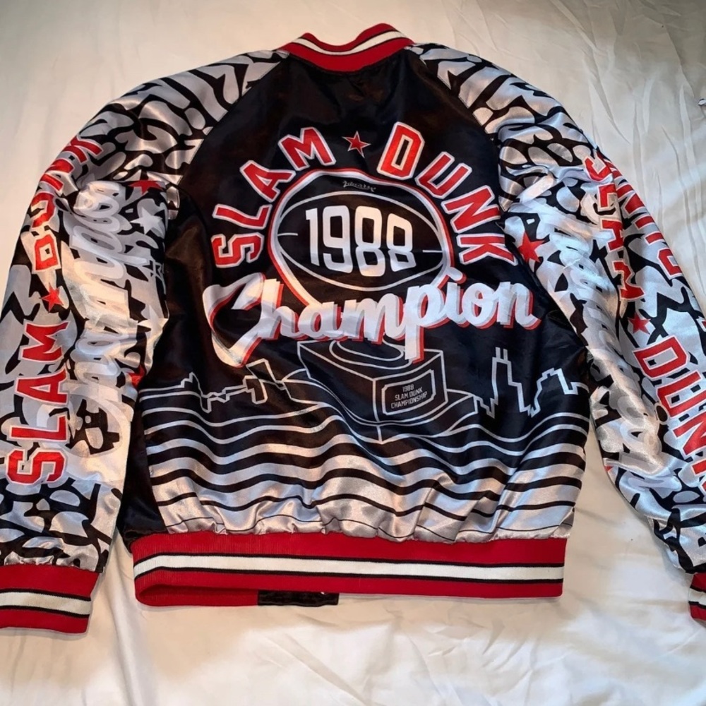 COPY - Jordan 1998 SlamDunk Champion Bomber Jacket - Picture 2 of 5